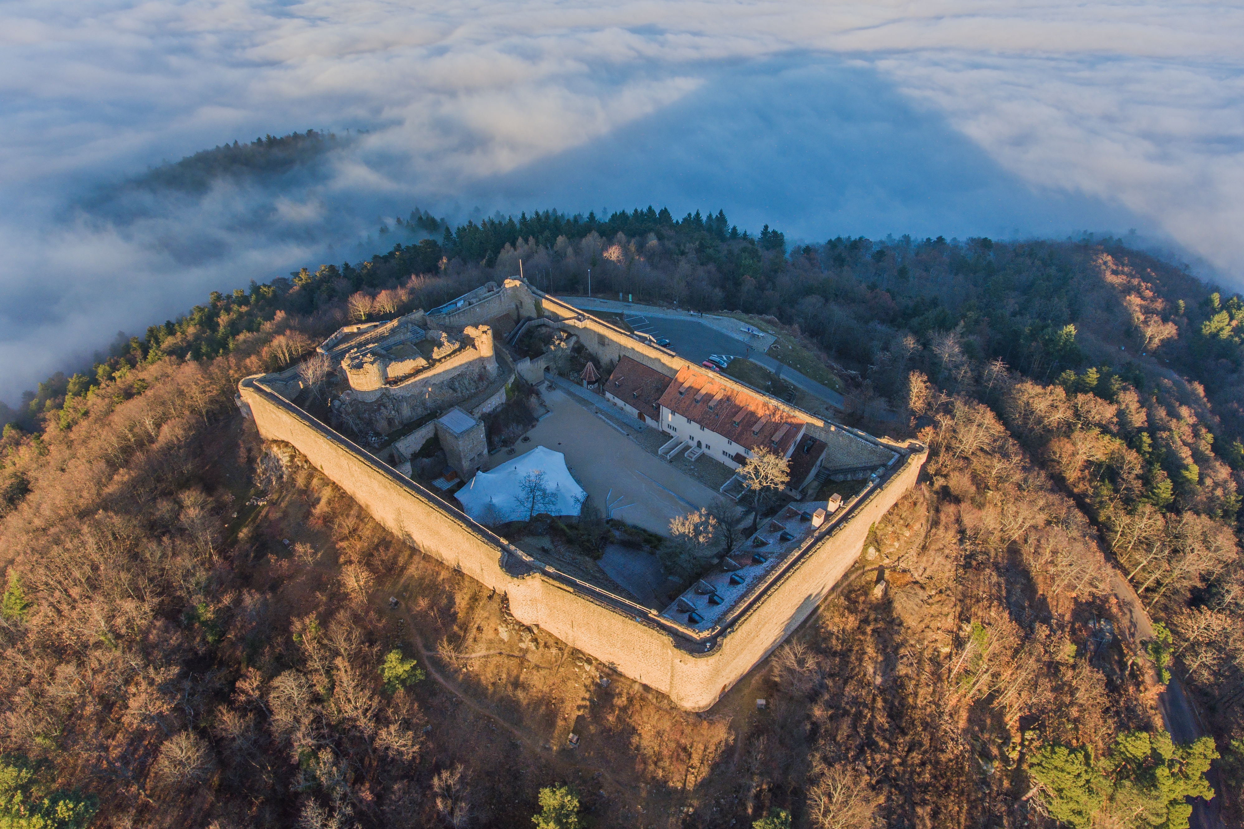 Vue aérienne du château du Hohlandsbourg