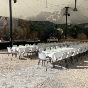 Repas sous l'auvent